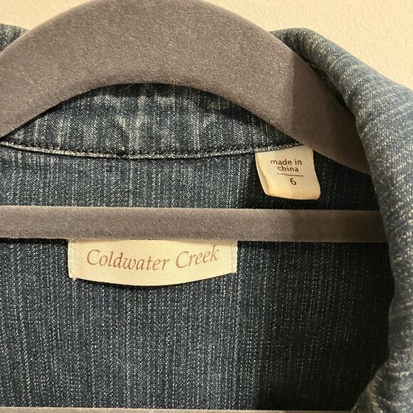 Coldwater Creek Denim Jacket Womens size 6 Classic Spring Minimalist Pockets - Picture 4 of 11